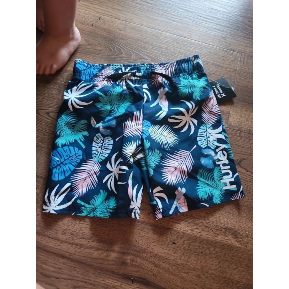 Hurley boys swimming short size 4